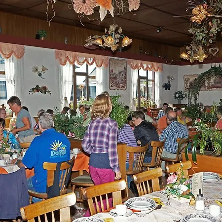 Maischeider Hof 호텔