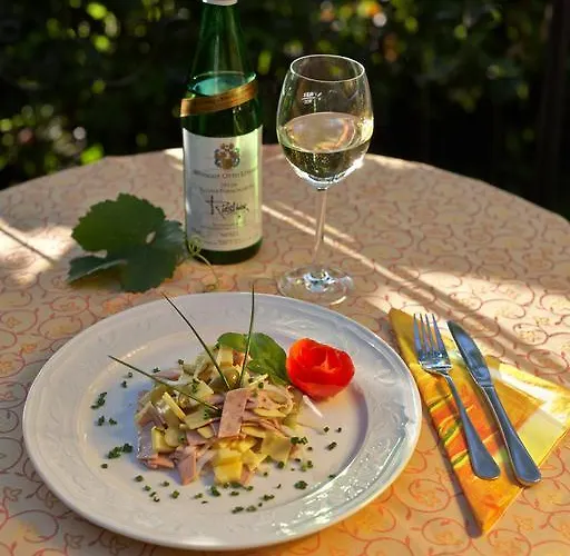 Maischeider Hof Hotel *